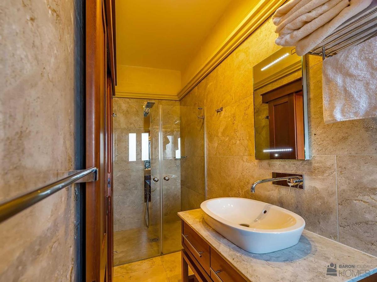 סן לורנץ The Almonds Luxury Villa מראה חיצוני תמונה
