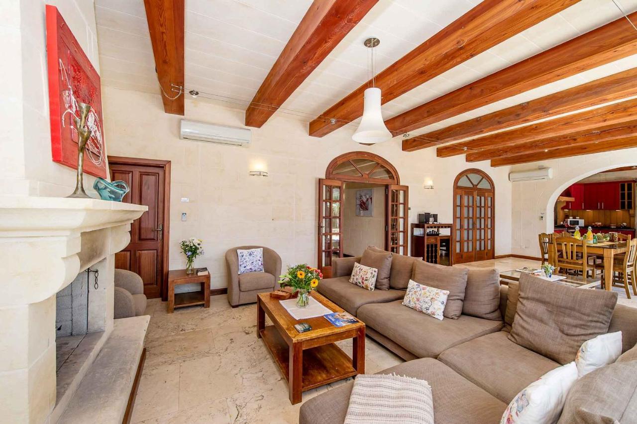 סן לורנץ The Almonds Luxury Villa מראה חיצוני תמונה