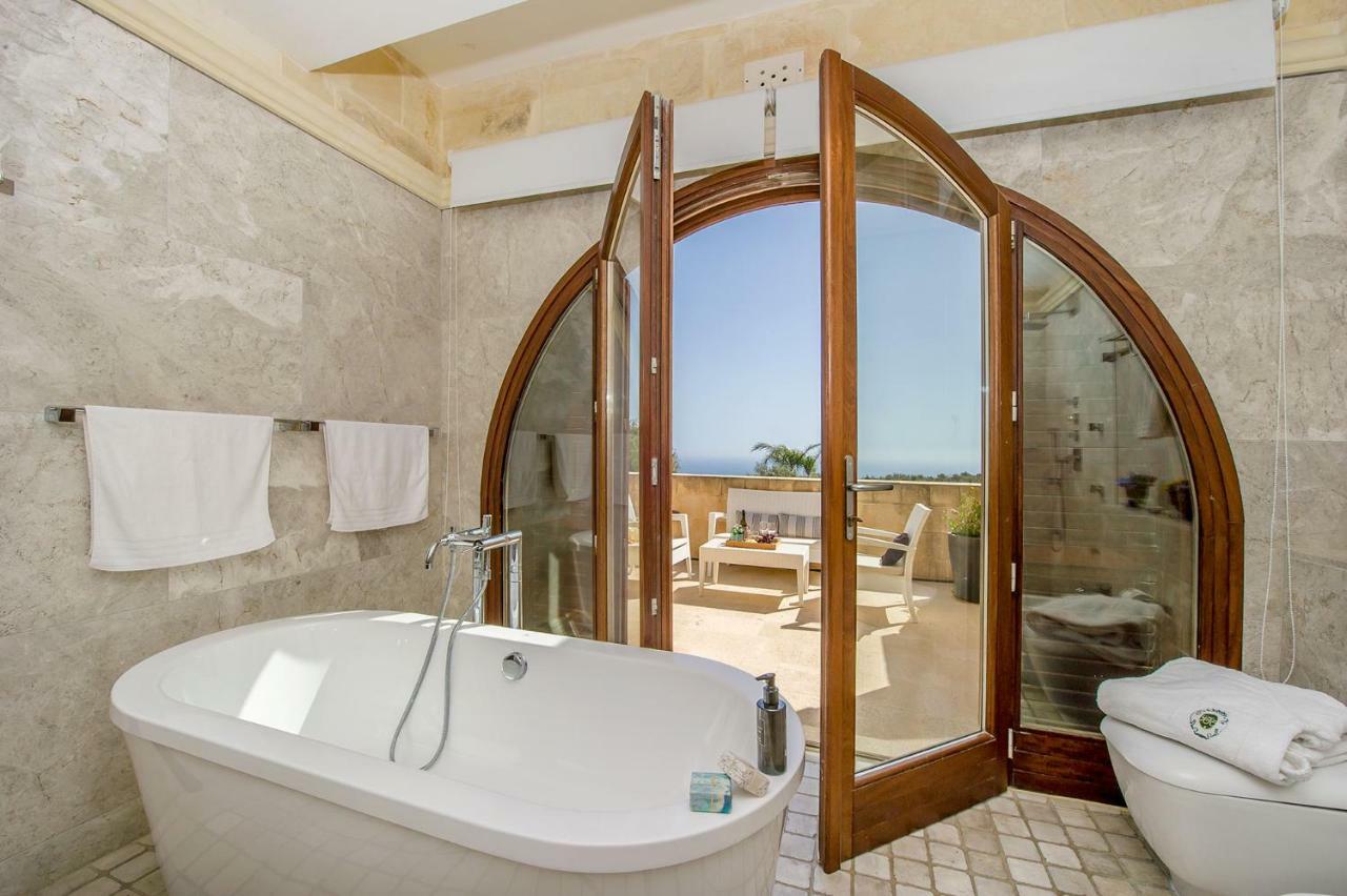 סן לורנץ The Almonds Luxury Villa מראה חיצוני תמונה